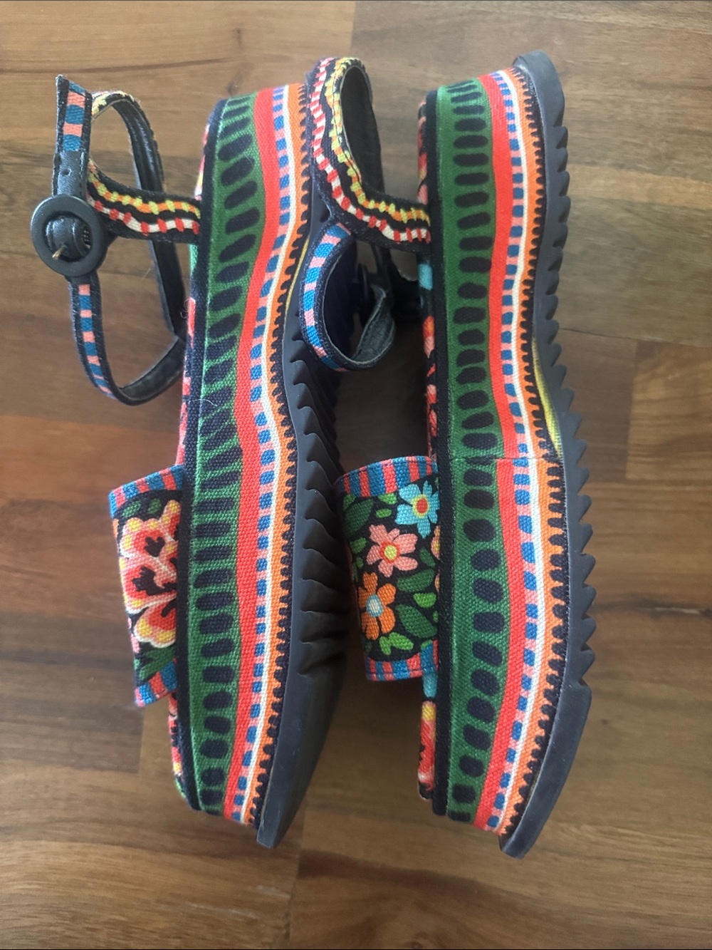 FARM Rio Floral Red & Green Platform Sandals - Picture 4 of 4